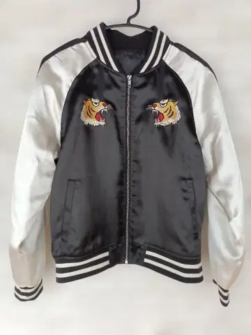 스카잔 호랑이 자수 블랙 M 타이거-