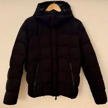 나노 유니버스 x 도쿄 니시카와 다운