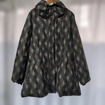 마츠오 인터내셔널 다운 자켓 잎 무늬 미들 기장