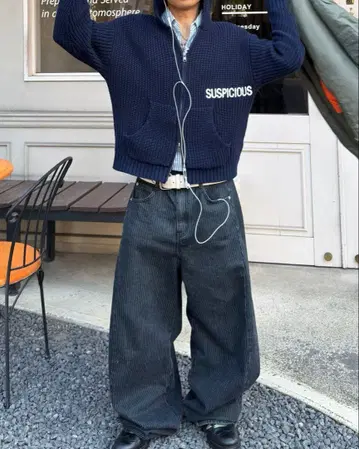 suspicious 니트 후드티 XS