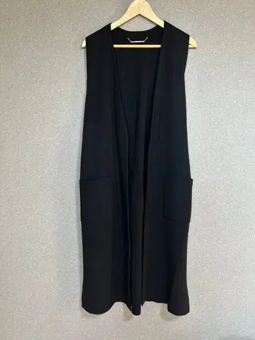 밀라오웬 니트 베스트