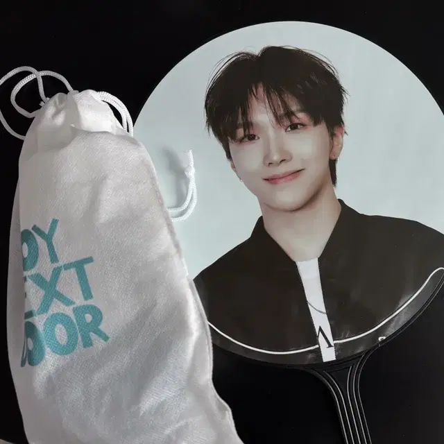 보이넥스트도어 보넥도 응원봉 / 운학 파이널콘 우치와 부채