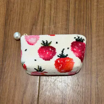 [ LOVERARY by FEILER ] 스트로베리 도트 파우치
