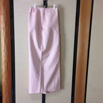 HELK 핑크 합성 피혁 타이트 롱 스커트