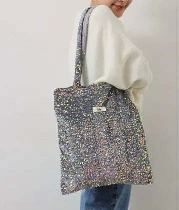 미사용 새상품 Uhr Spangle Velour Tote 그레이