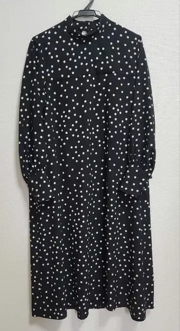 마르티니크 도트 무늬 원피스