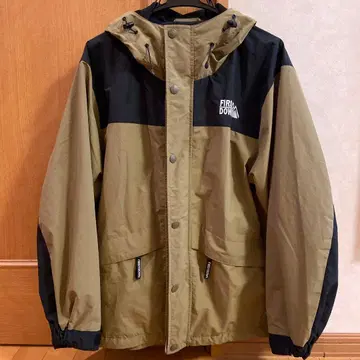 퍼스트다운 카키/블랙 마운틴 파카