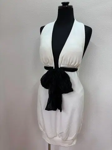 리엔다 리본 미니 원피스