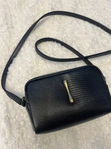 Toff & Loadstone 블랙 숄더백