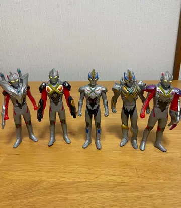 울트라맨 소프트 비닐 피규어 묶음 판매