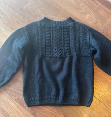 간지 울 렌즈 블랙 절개 니트 40