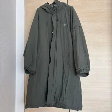 올리브 그린 모즈 코트 후드 부착