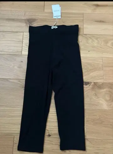 ASHER LA 아셔 엘르 Parker Pedal Pusher 새상품