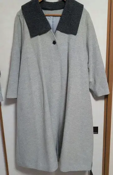 의성어 그레이 롱 코트