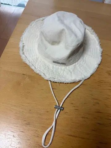 JACQUEMUS 프린지 엣지 버킷햇