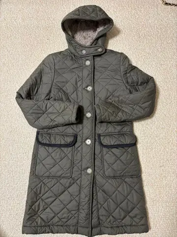 트래디셔널 웨더웨어 보아 안감 후디드 퀼팅 코트 여성용