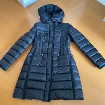 [ 새상품급 ] MONCLER 블랙 다운 자켓 사이즈 0