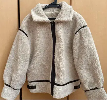 크림색 플리스 자켓 루즈핏 M