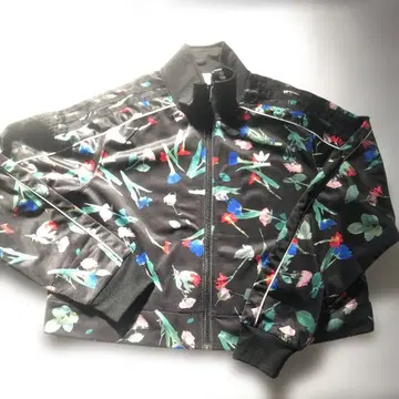 adidas 플라워 프린트 저지