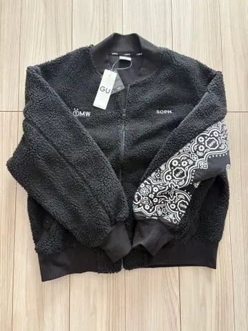 미사용, 새상품 GU SOPH. 콜라보 플리스 자켓 M 사이즈