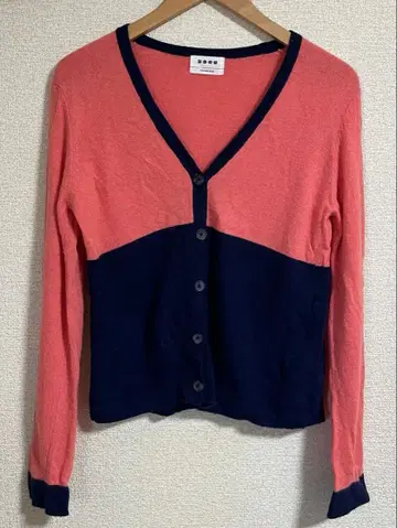 PLST 핑크 네이비 V넥 가디건