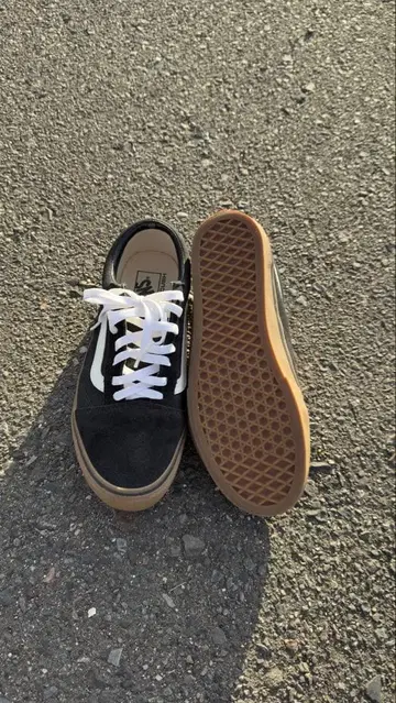 Vans 블랙/화이트 스니커즈 26.5