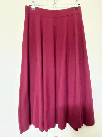 버건디 니트 플레어 스커트