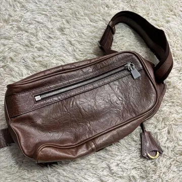 아니아리 숄더백 가죽 브라운