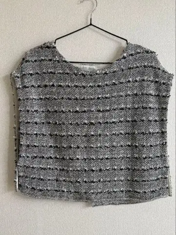 BEARDSLEY 트위드 니트 판초 블랙