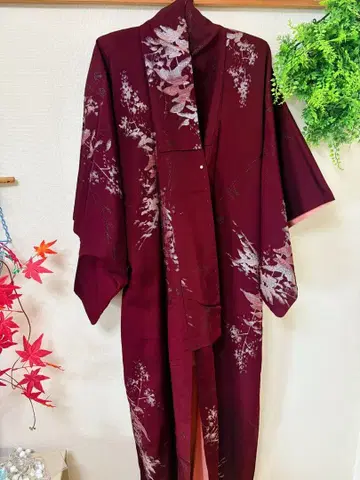 꽃무늬 코몬 기모노 버건디