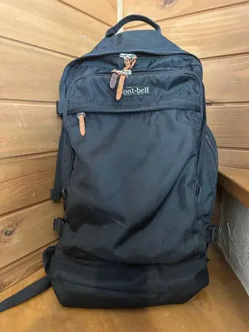 mont-bell 블랙 백팩