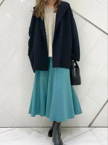 어반 리서치 도어즈 울 리버 미들 가운 코트