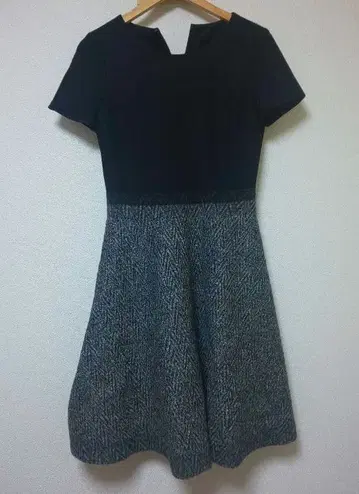 [ 새상품급 ] ANAYI 아나이 반팔 원피스