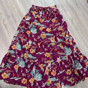 선서프 하와이안 프린트 플레어 스커트 보라색