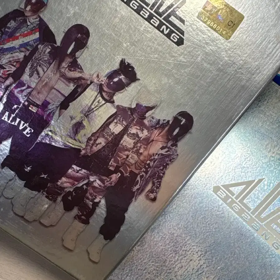 BIGBANG's 5th mini-album 'ALIVE' group version on Bunjang Global Site.