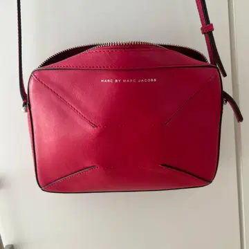MARC BY MARC JACOBS 가죽 숄더백