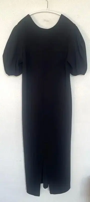 emmi 등 트임 슬릿 롱 원피스