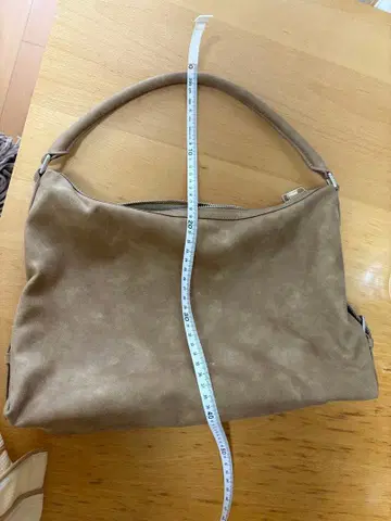 베이지 스웨이드풍 토트백