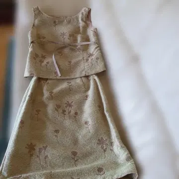 꼼사데모드 꽃무늬 연한 녹색 셋업