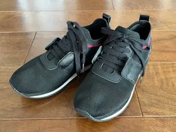 TOMMY HILFIGER 블랙 스니커즈