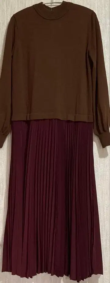 아쉬 스탠다드 H/standard 울 혼방 니트 절개 롱 원피스