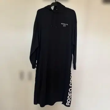 RODEO C.S. 후드 부착 롱 원피스 블랙