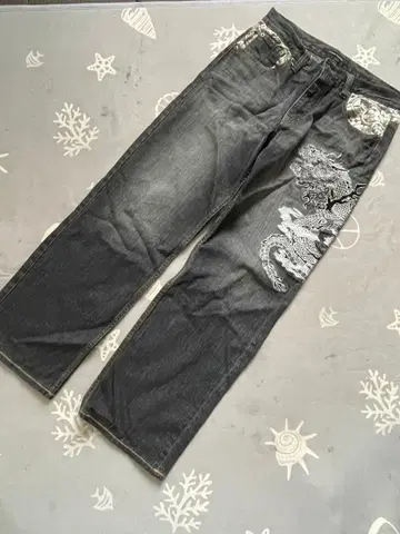 memory special 문 승천룡 자수 드래곤 스트레이트 데님