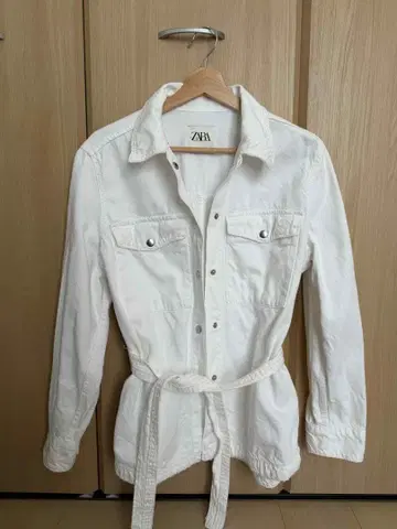 ZARA 화이트 데님 자켓 허리 벨트 포함