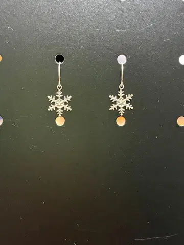 쥬얼리 츠츠미 눈꽃송이 훅 이어링