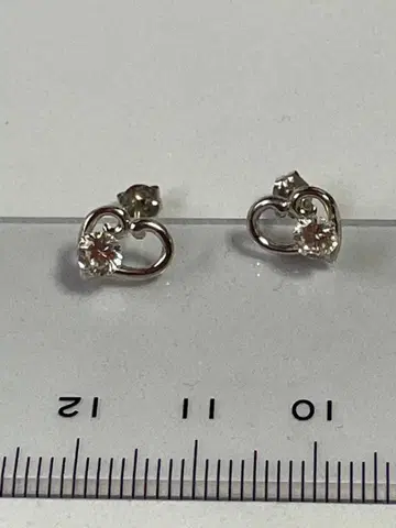 K14 하트형 스터드 귀걸이 크리스탈