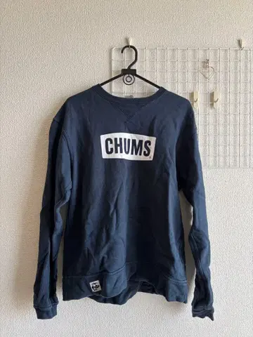 CHUMS 네이비 로고 트레이닝복