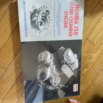 HONDA 750 FOUR CYLINDER ENGINE 1/3 스케일