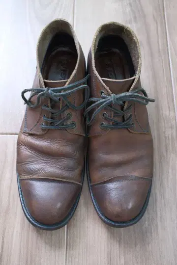 [ ARGIS ] 가죽 신발 브라운