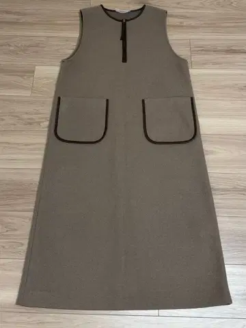 [ 새상품급 ] feerique 울라이크 오버롤 스커트 M 사이즈